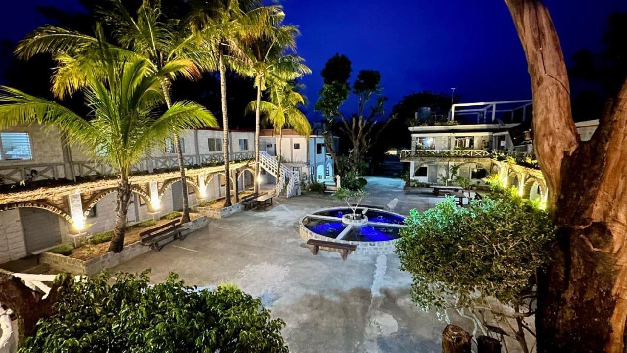 Sunbloom Beachfront Hotel And Restaurant Zambales Sinabacan Exterior photo